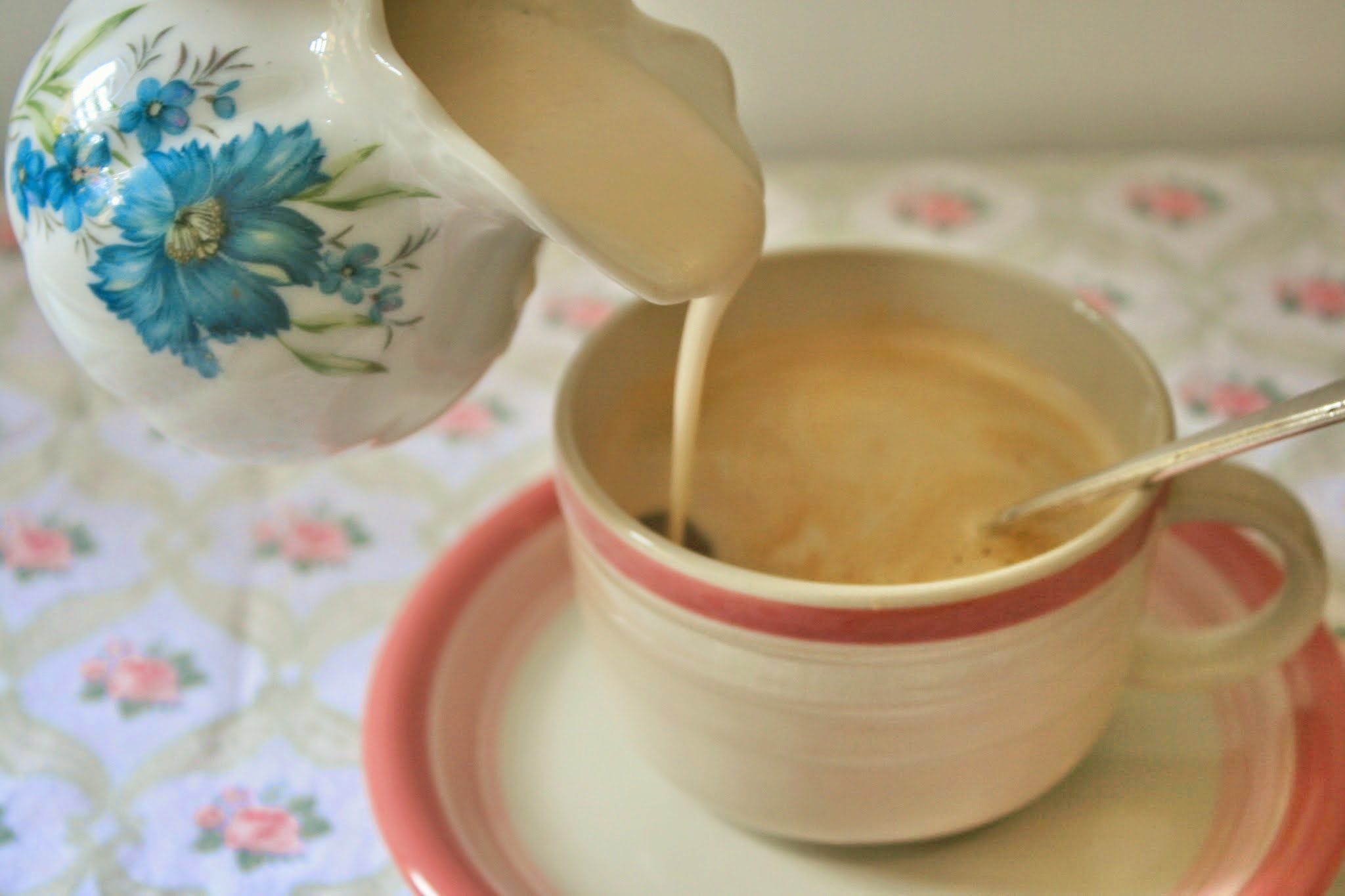 DIY Vanilla Bean Coffee Creamer (Vegan, Gluten-Free, Soy-Free and Refined Sugar-Free)