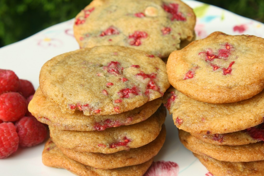 Raspberry and White Chocolate Chip Cookies